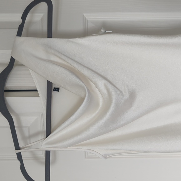 Halston Asymmetric White Gown - Picture 9 of 14